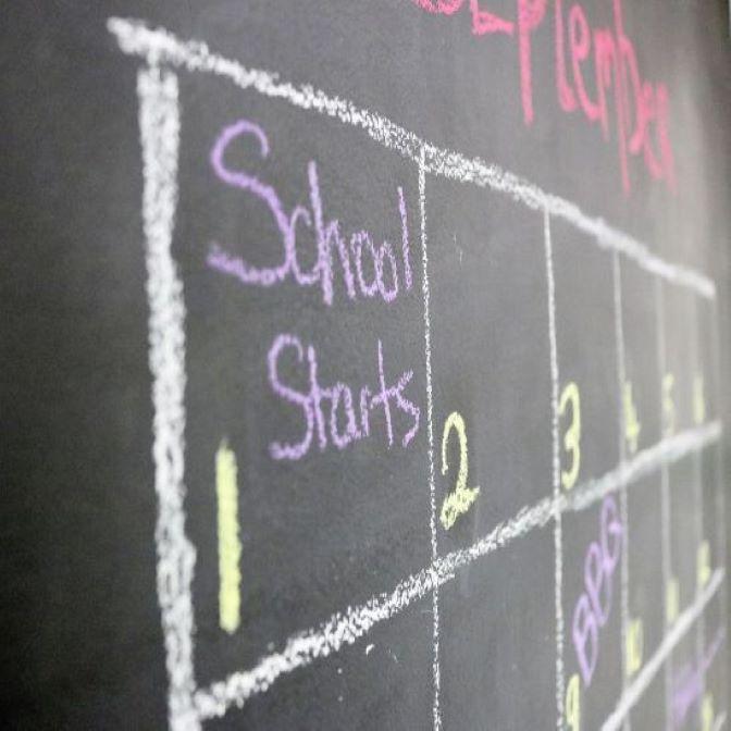 calendar-list-chalkboard-blackboard-paint-